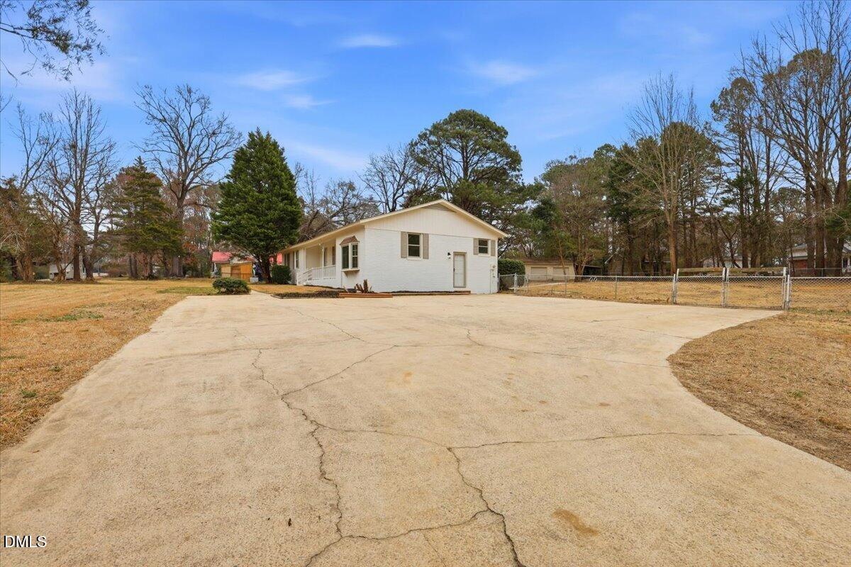 5016 Kyle Drive Raleigh, NC 27616 - Photo 7 of 40