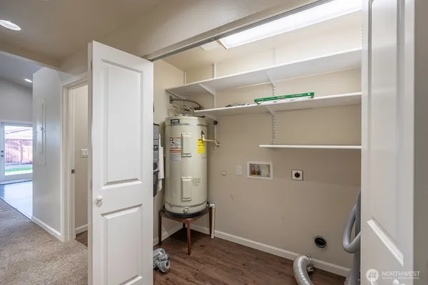 $385,500 | 2143 Valley Road Northeast, Moses Lake, WA 98837