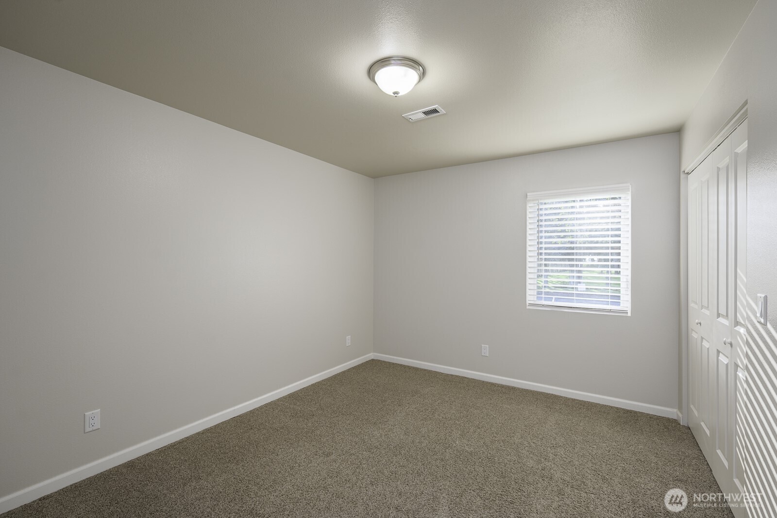 2143 Valley Road Northeast Moses Lake, WA 98837 - Photo 23 of 38