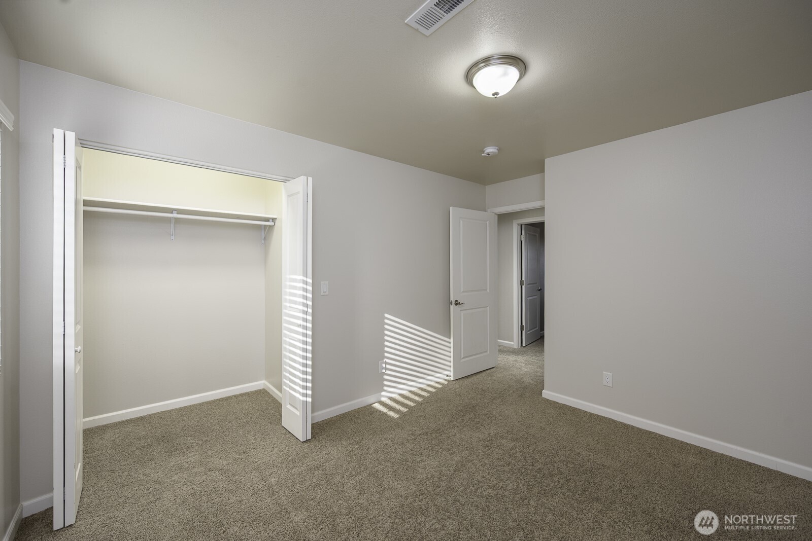 2143 Valley Road Northeast Moses Lake, WA 98837 - Photo 24 of 38