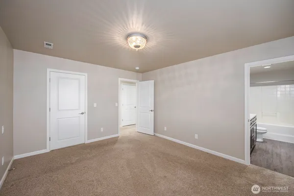 $385,500 | 2143 Valley Road Northeast, Moses Lake, WA 98837