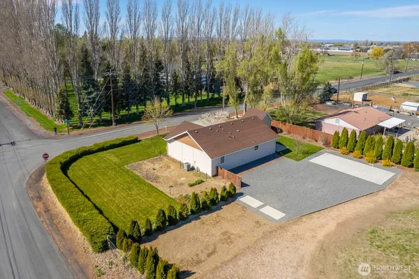 $385,500 | 2143 Valley Road Northeast, Moses Lake, WA 98837