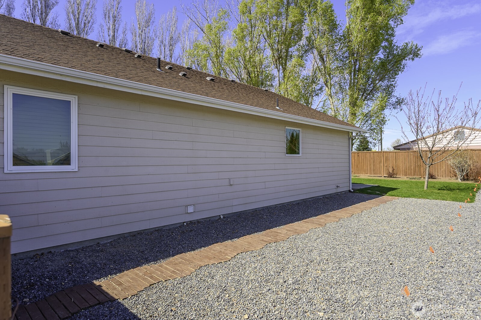 2143 Valley Road Northeast Moses Lake, WA 98837 - Photo 37 of 38