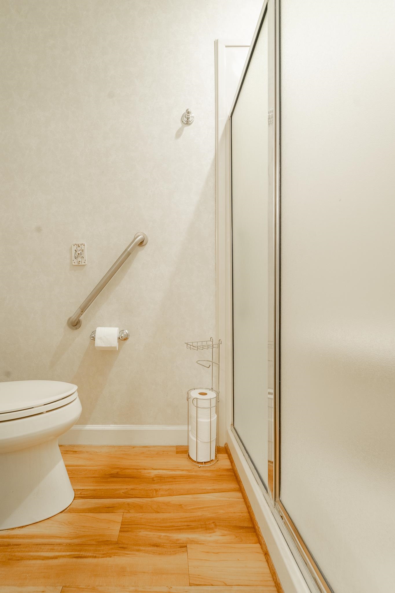 208 Hawthorne Circle Fairhope, AL 36532 - Photo 16 of 22 Bathroom