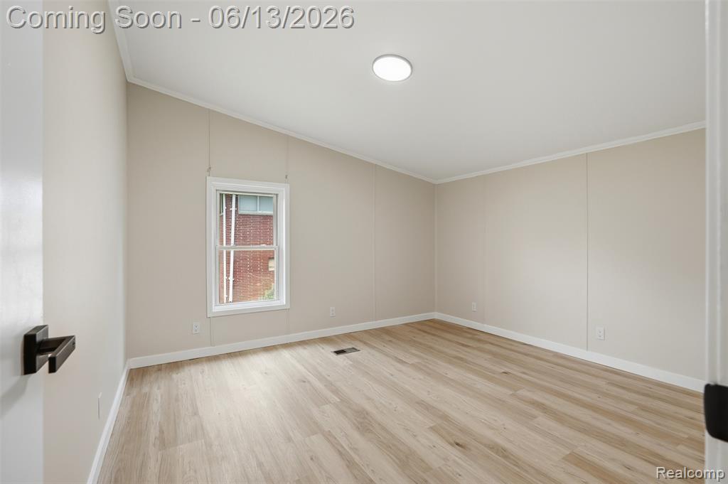 4420 Dublin Road Burton, MI 48529 - Photo 24 of 56