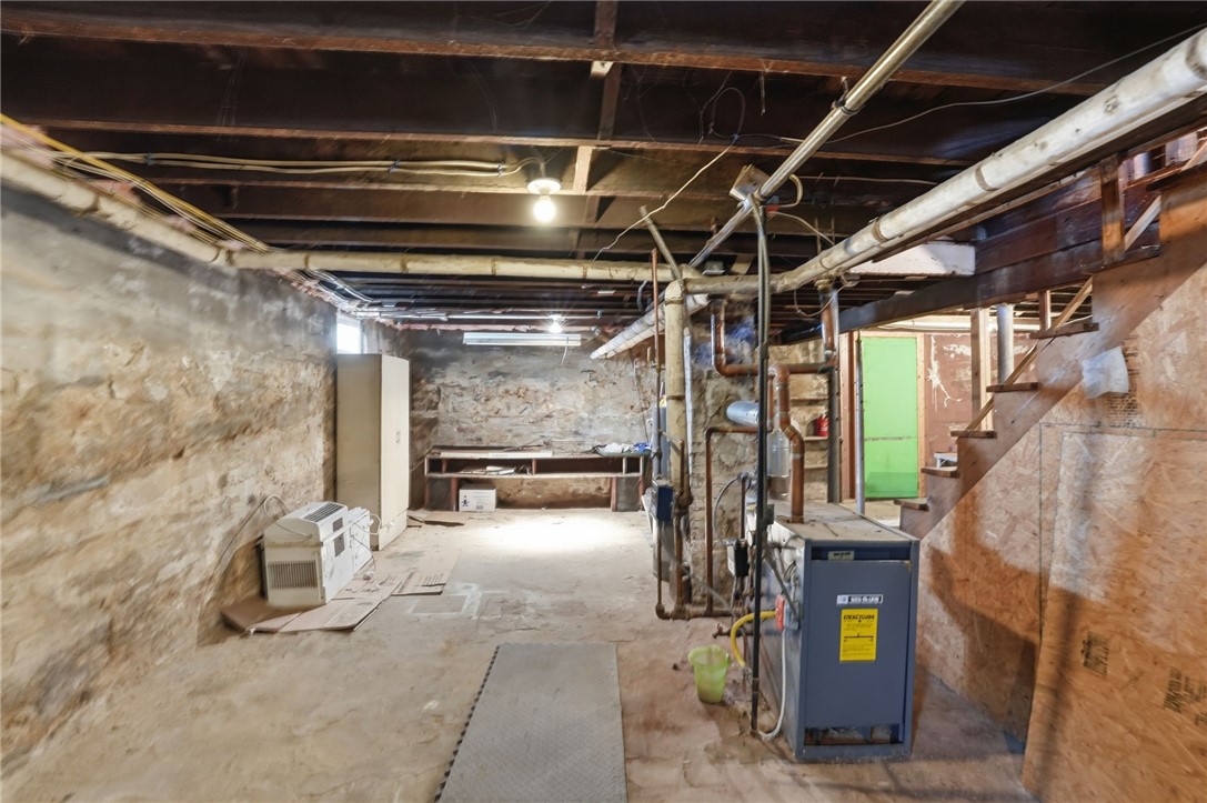 957 Mineral Spring Avenue Pawtucket, RI 02860 - Photo 34 of 40