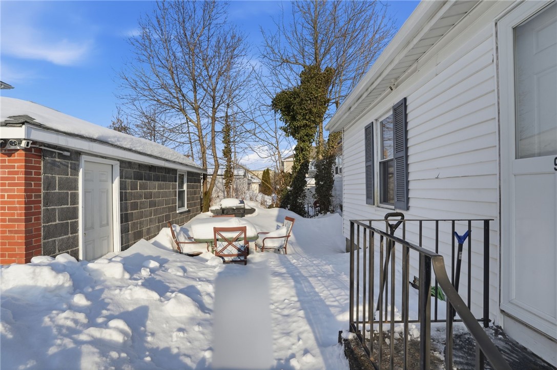 957 Mineral Spring Avenue Pawtucket, RI 02860 - Photo 36 of 40