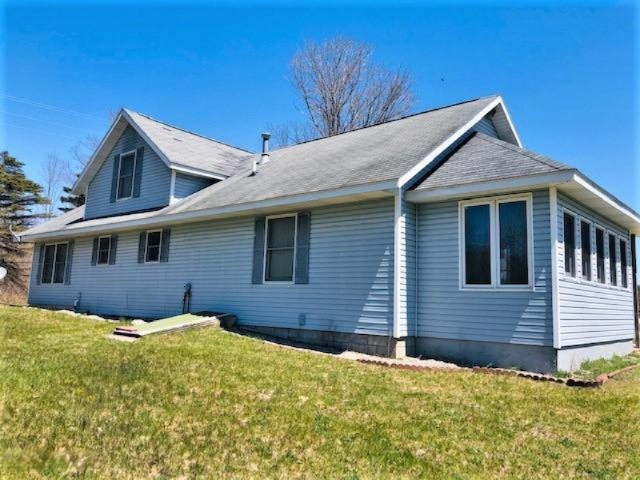 22583 8 Mile Road Reed City, MI 49677 - Photo 2 of 18 IMG_8258