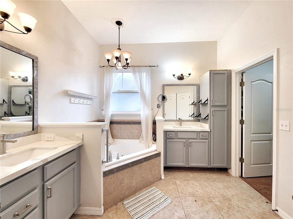 8046 Southwest 77th Avenue Gainesville, FL 32608 - Photo 19 of 26