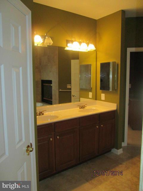 5221 East Joppa Road Perry Hall, MD 21128 - Photo 22 of 25 Bath (Master)