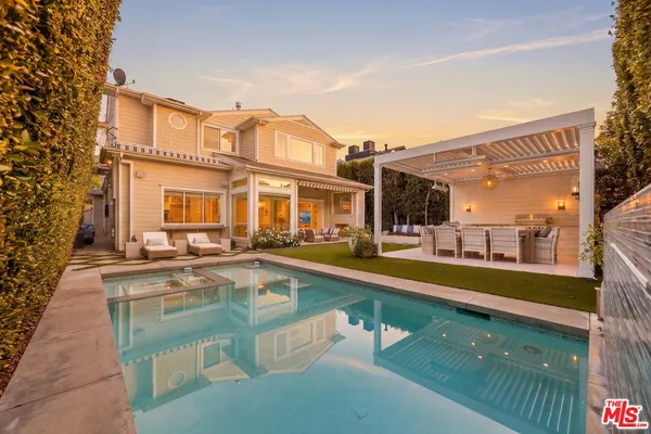 $3,890,000 | Undisclosed Address, Studio City, CA 91604