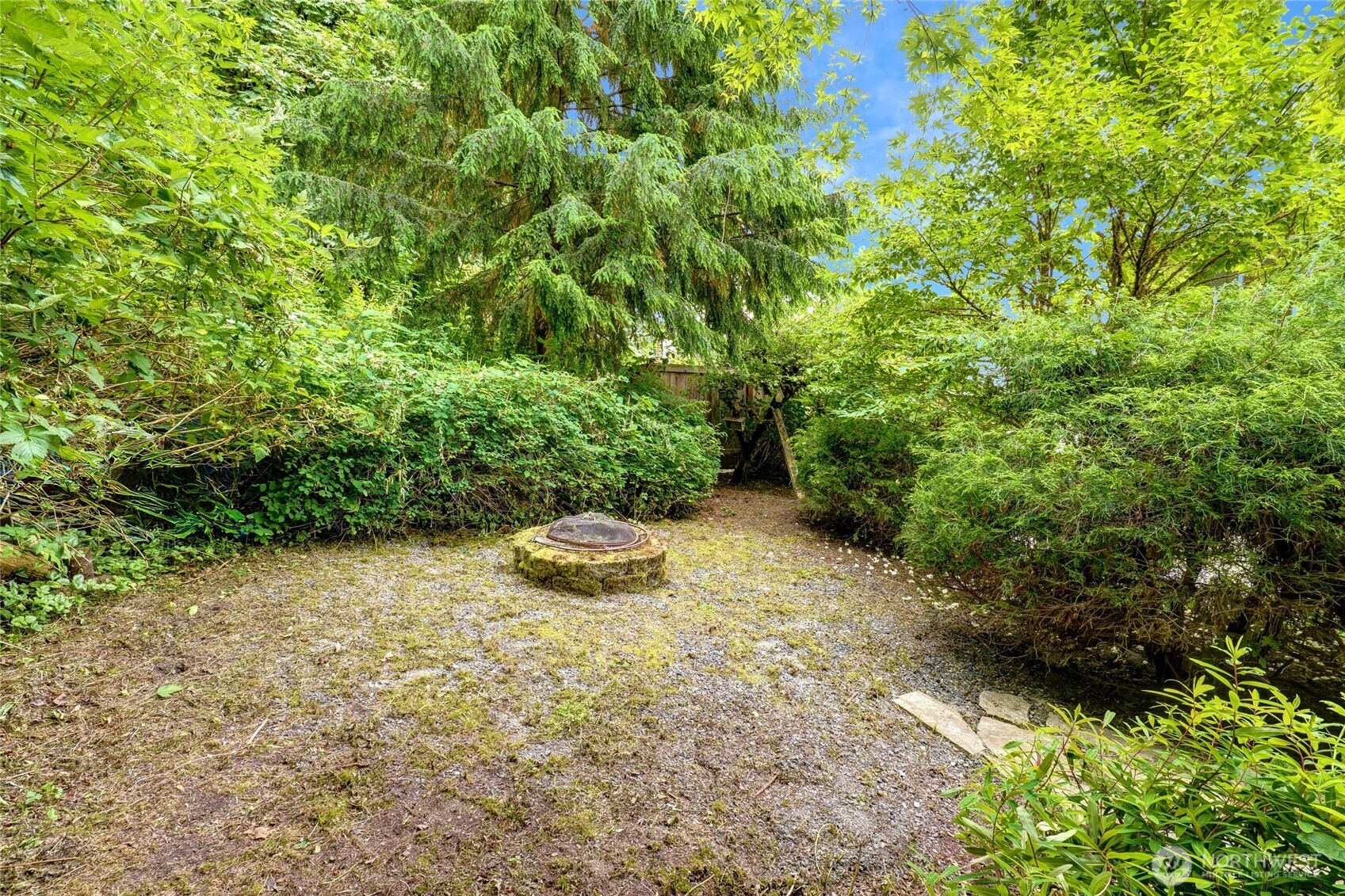 10625 Northeast 173rd Place Bothell, WA 98011 - Photo 32 of 35