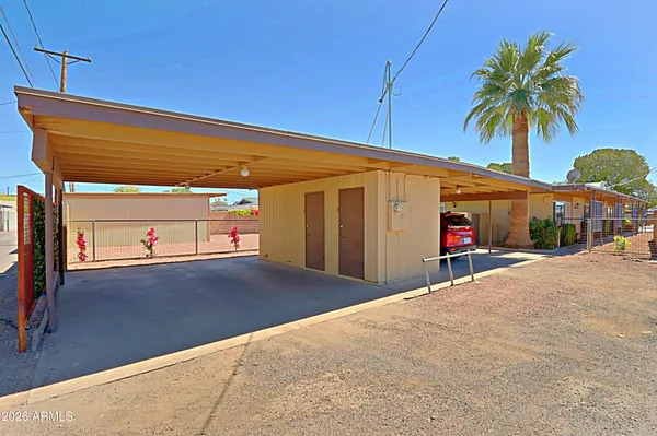 a view of outdoor space