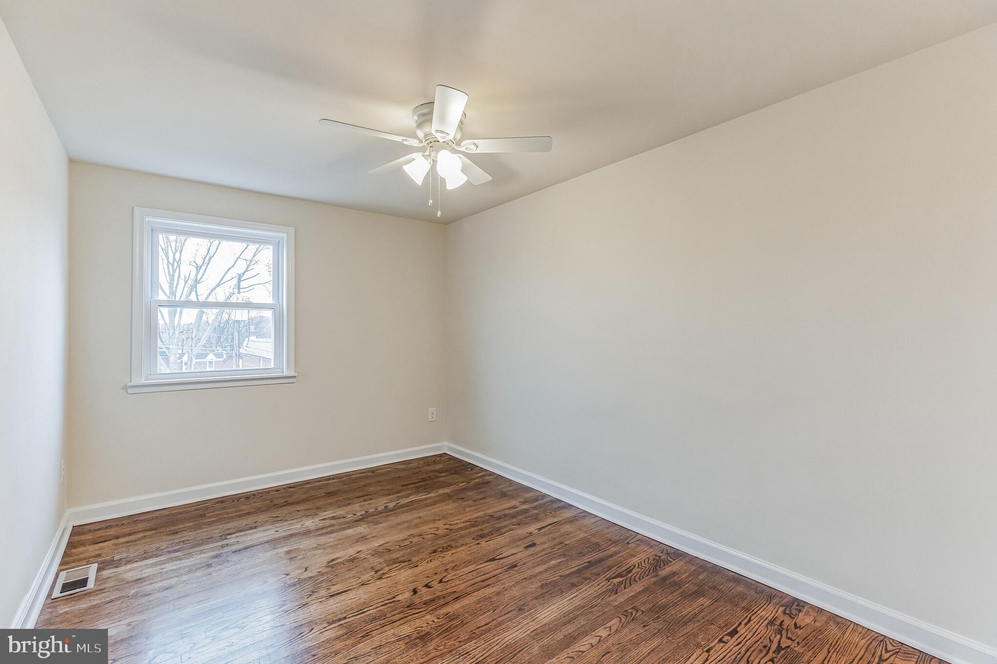 1306 Harshaw Road Brookhaven, PA 19015 - Photo 18 of 30 Gallery Image 18