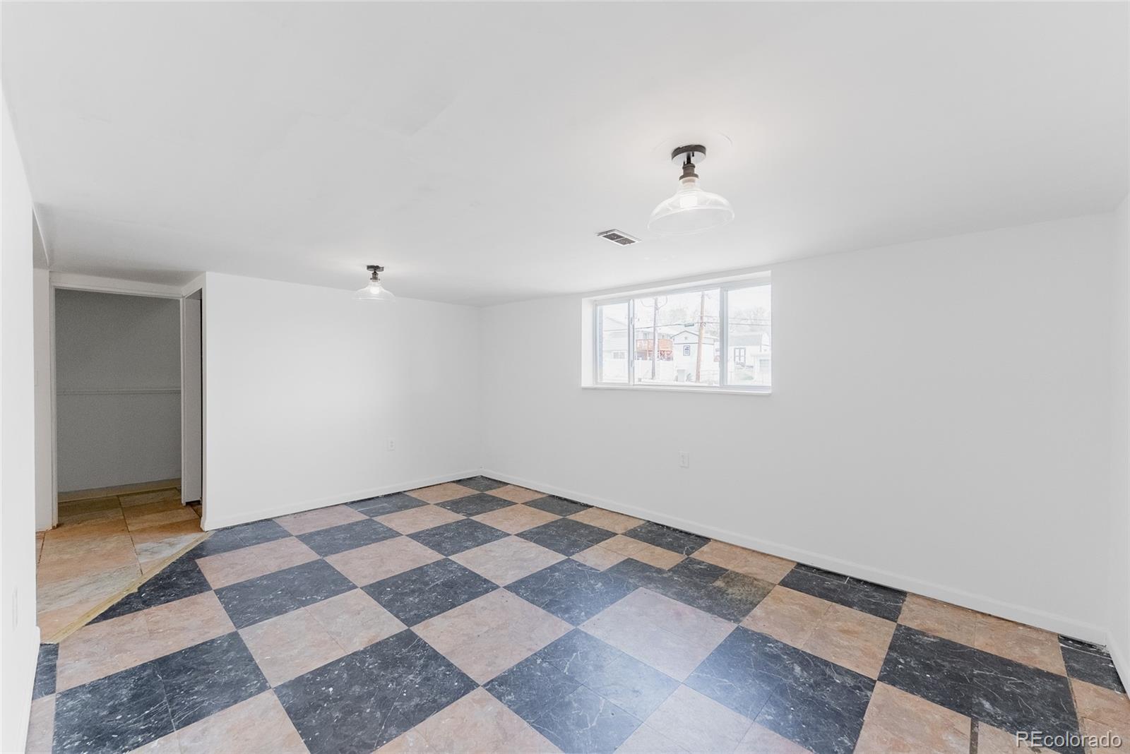 7845 Conifer Road Denver, CO 80221 - Photo 17 of 29 Gallery Image 17