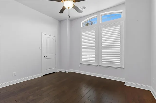 $479,900 | 245 Prairie Oak Court, Burleson, TX 76028