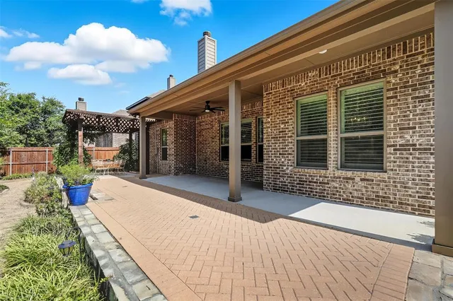 $479,900 | 245 Prairie Oak Court, Burleson, TX 76028