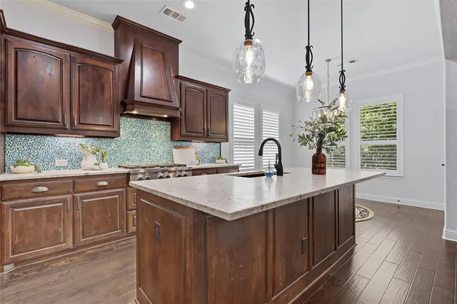 $479,900 | 245 Prairie Oak Court, Burleson, TX 76028