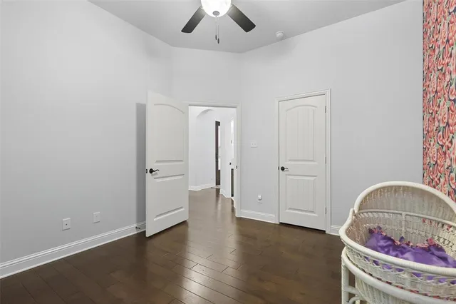 $479,900 | 245 Prairie Oak Court, Burleson, TX 76028