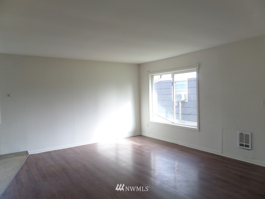 274 Colorado Street, Unit 2 Longview, WA 98632 - Photo 7 of 14 Gallery Image 7