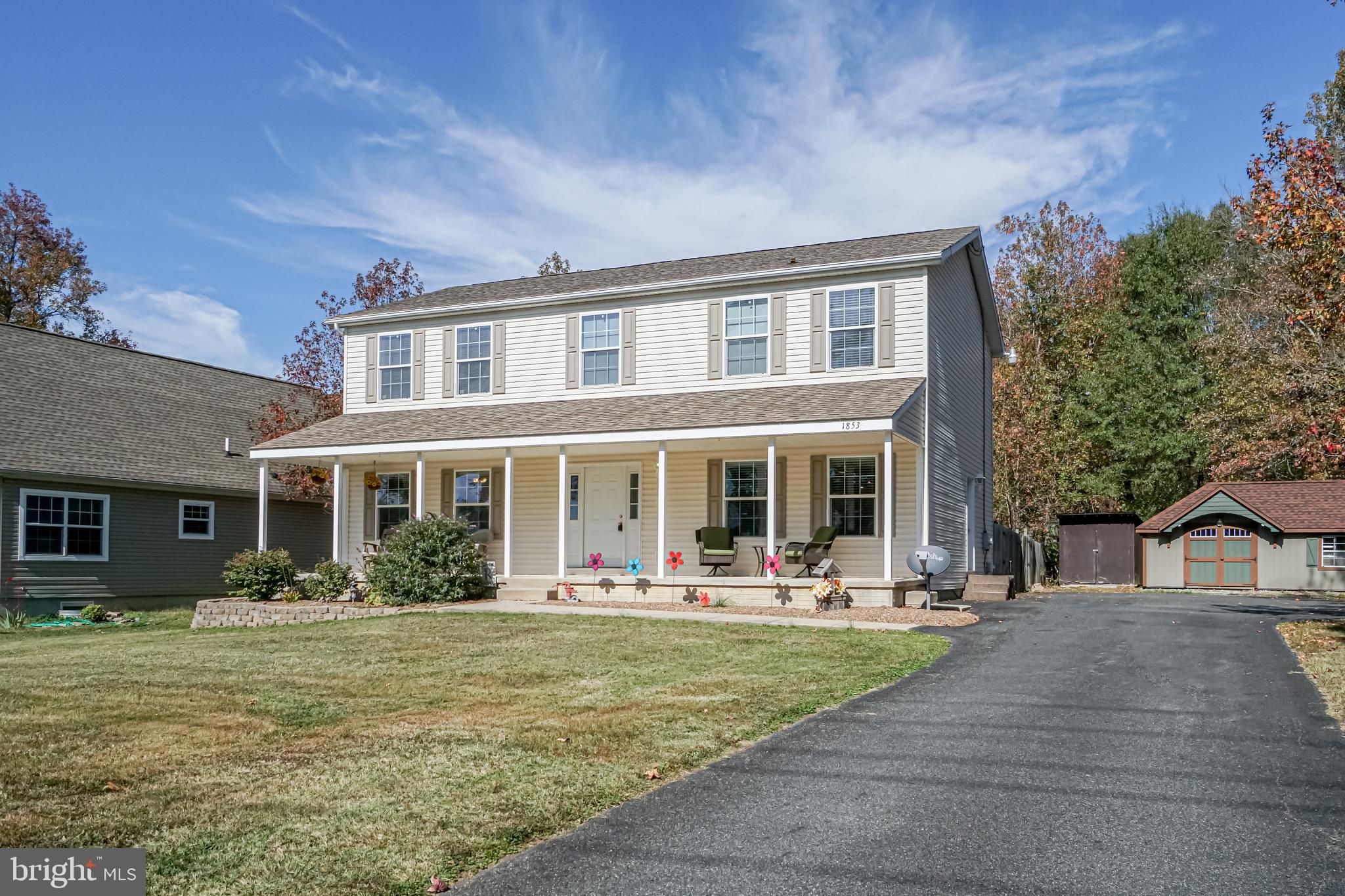 1853 East Old Philadelphia Road Elkton, MD 21921 - Photo 2 of 33 Driveway has a nice parking area...plenty of room