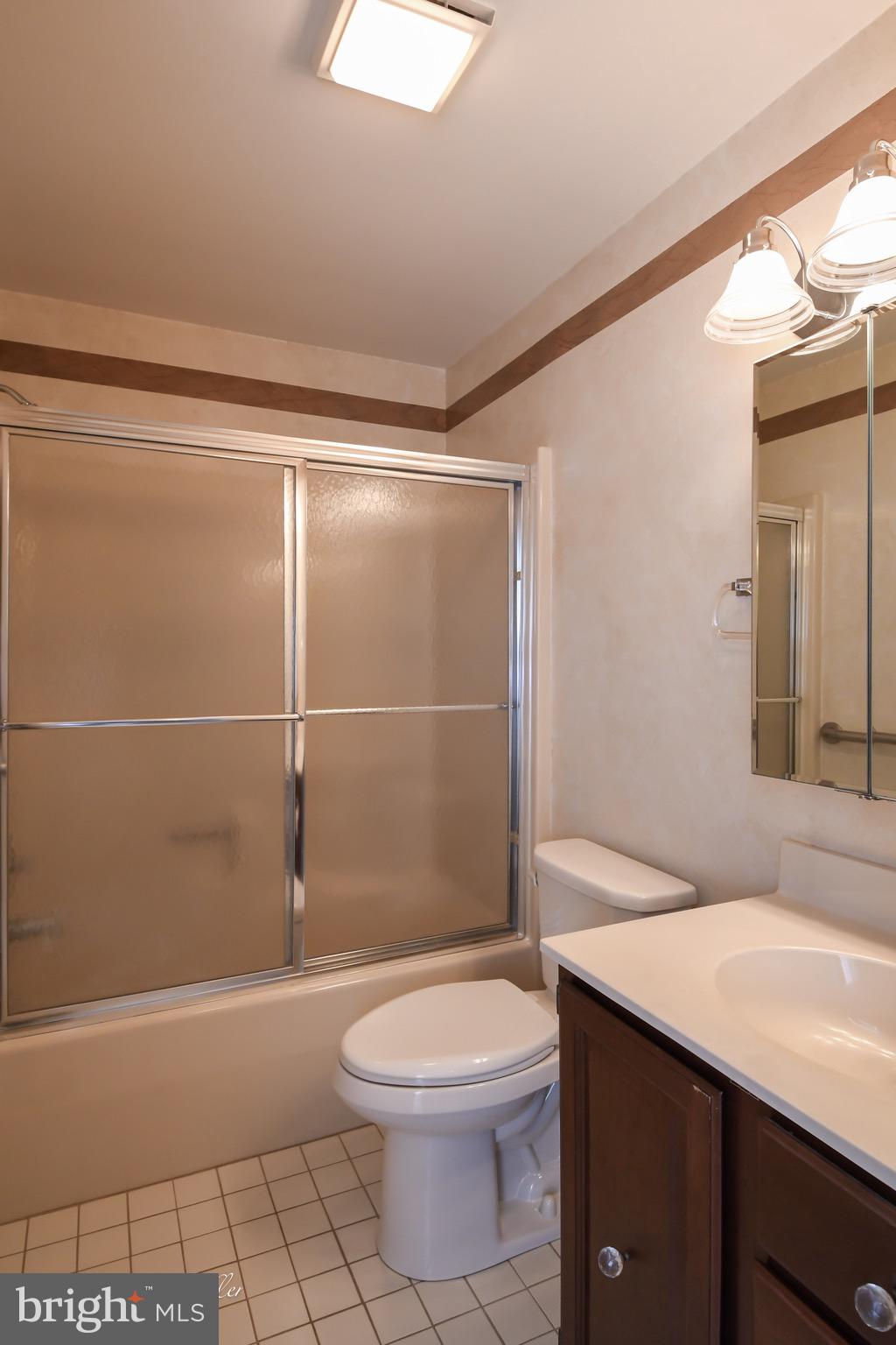 14109 Robcaste Road Phoenix, MD 21131 - Photo 39 of 55 Hall Bathroom