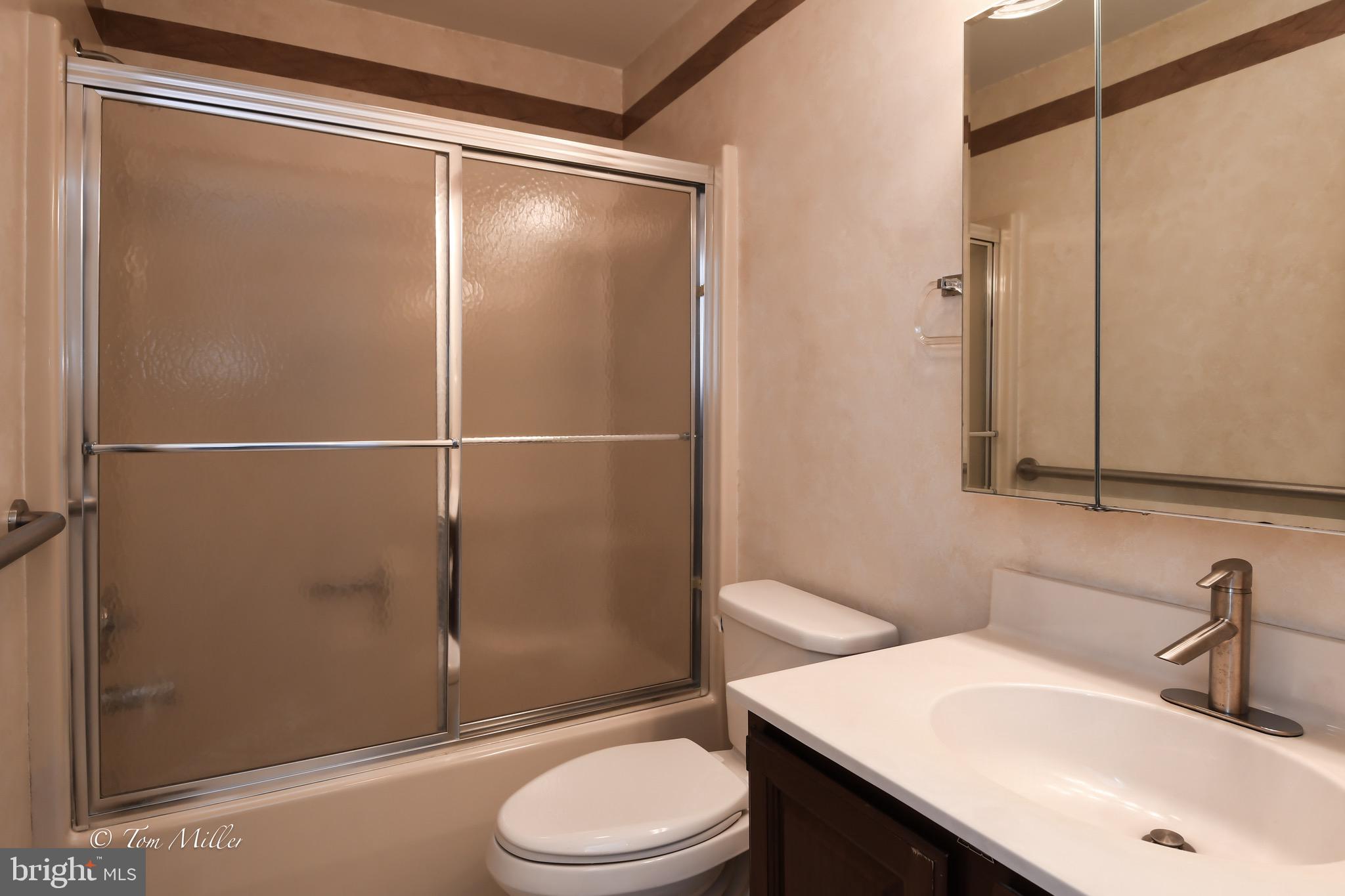 14109 Robcaste Road Phoenix, MD 21131 - Photo 45 of 55 Hall Bathroom