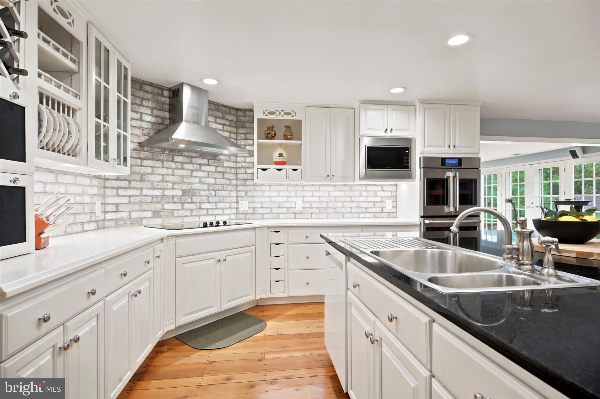 2505 Black River Road Bethlehem, PA 18015 - Photo 22 of 49 Kitchen