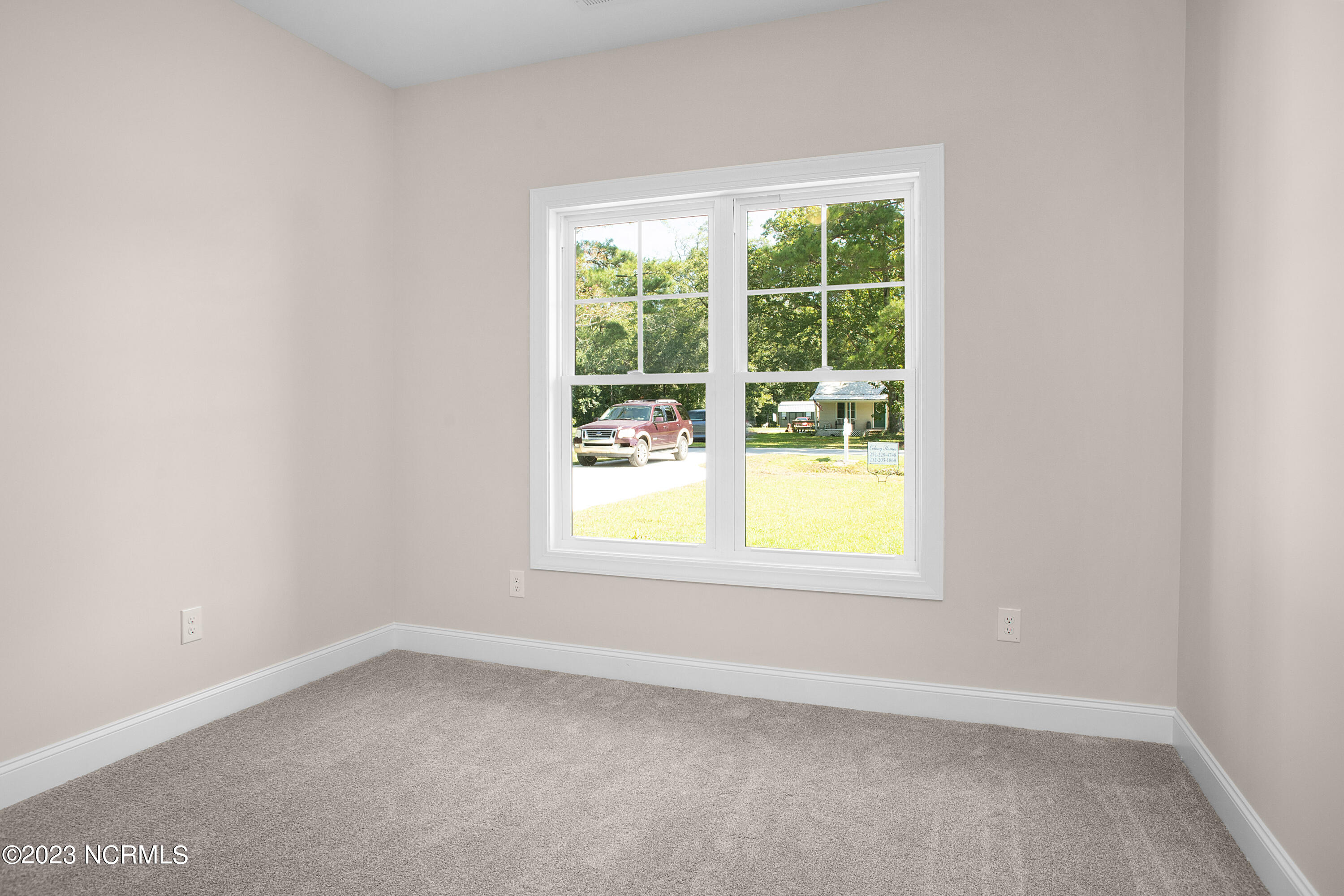 330 Neuse Road New Bern, NC 28560 - Photo 11 of 21 Second Bedroom