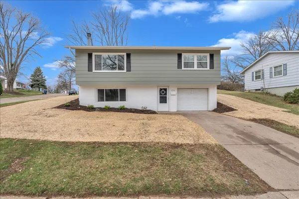 $235,000 | 3206 Magnolia Court, Bettendorf, IA 52722