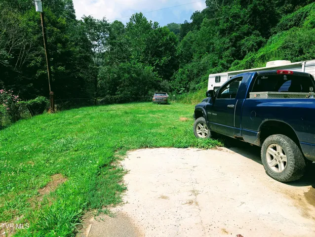 $40,000 | 782 Rock Lick Road, Birchleaf, VA 24220