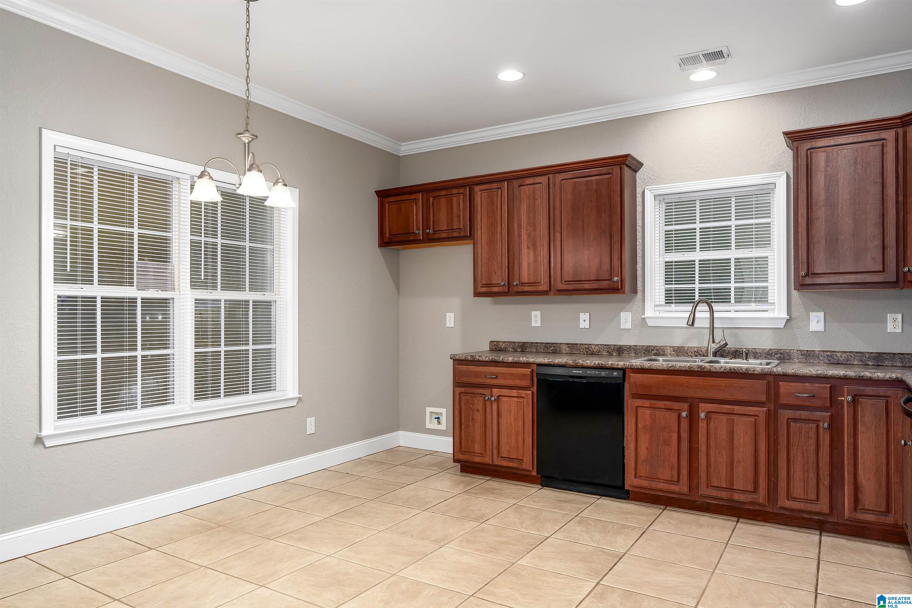 301 Park Road Alabaster, AL 35007 - Photo 10 of 26