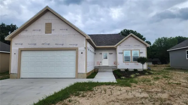 $349,000 | 1603 Al Ortolani Way, Pittsburg, KS 66762