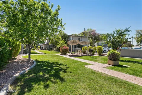 $319,000 | 4142 East Calle Redonda, Unit 62, Phoenix, AZ 85018