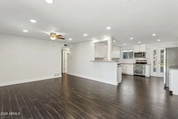 $309,000 | 4142 East Calle Redonda, Unit 62, Phoenix, AZ 85018