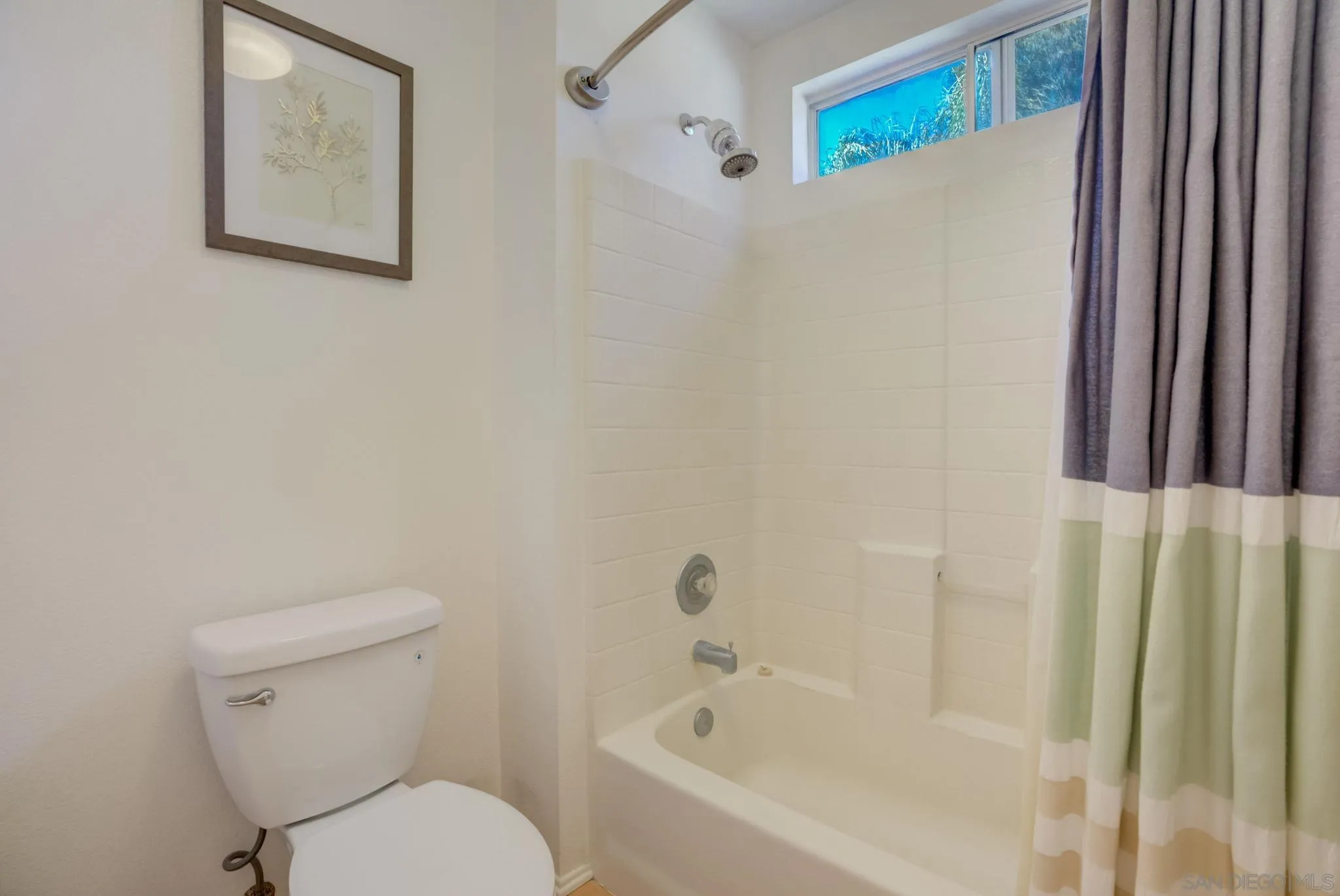 32012 Calle Espinosa Temecula, CA 92592 - Photo 25 of 53 a white toilet sitting next to a bath tub