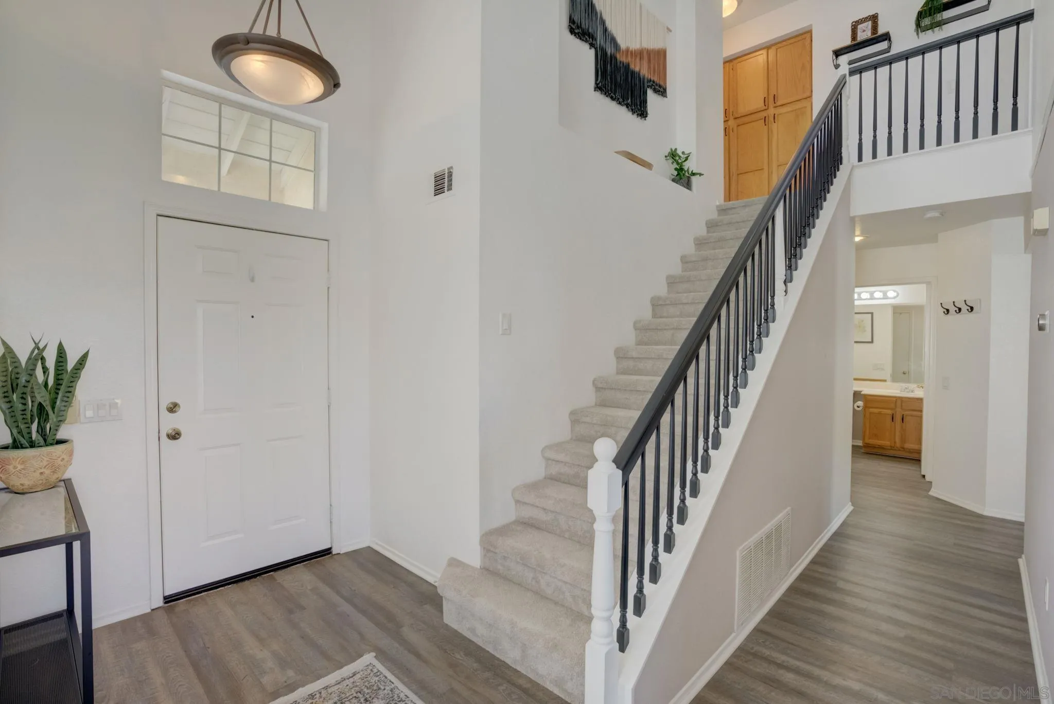 32012 Calle Espinosa Temecula, CA 92592 - Photo 10 of 53