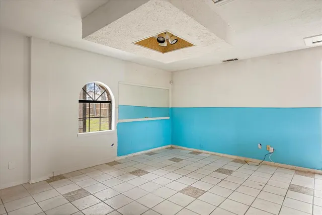 $200,000 | 4628 Burton Avenue, Fort Worth, TX 76105