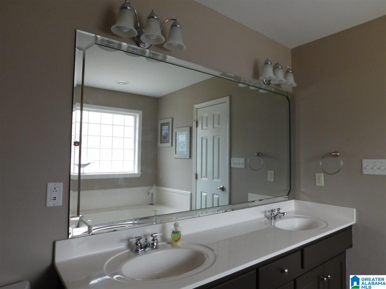 2013 Magnolia Road Leeds, AL 35094 - Photo 18 of 44