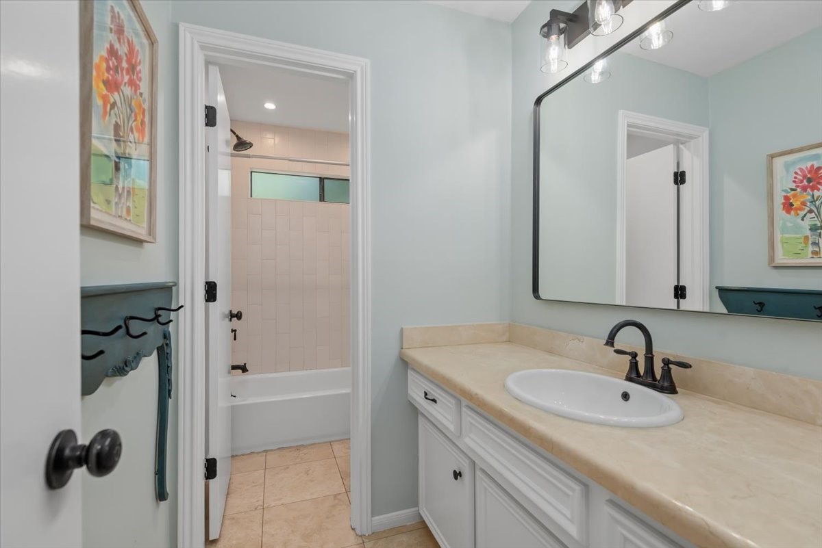 10 Cape Chestnut Drive Spring, TX 77381 - Photo 30 of 39