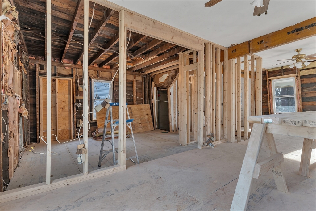 3 Riley Court North Attleboro, MA 02760 - Photo 4 of 17