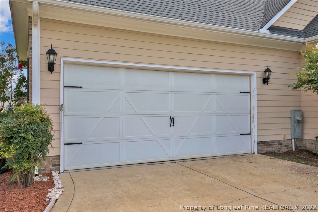 515 Booth Pond Road Raeford, NC 28376 - Photo 4 of 39 a view of a house garage