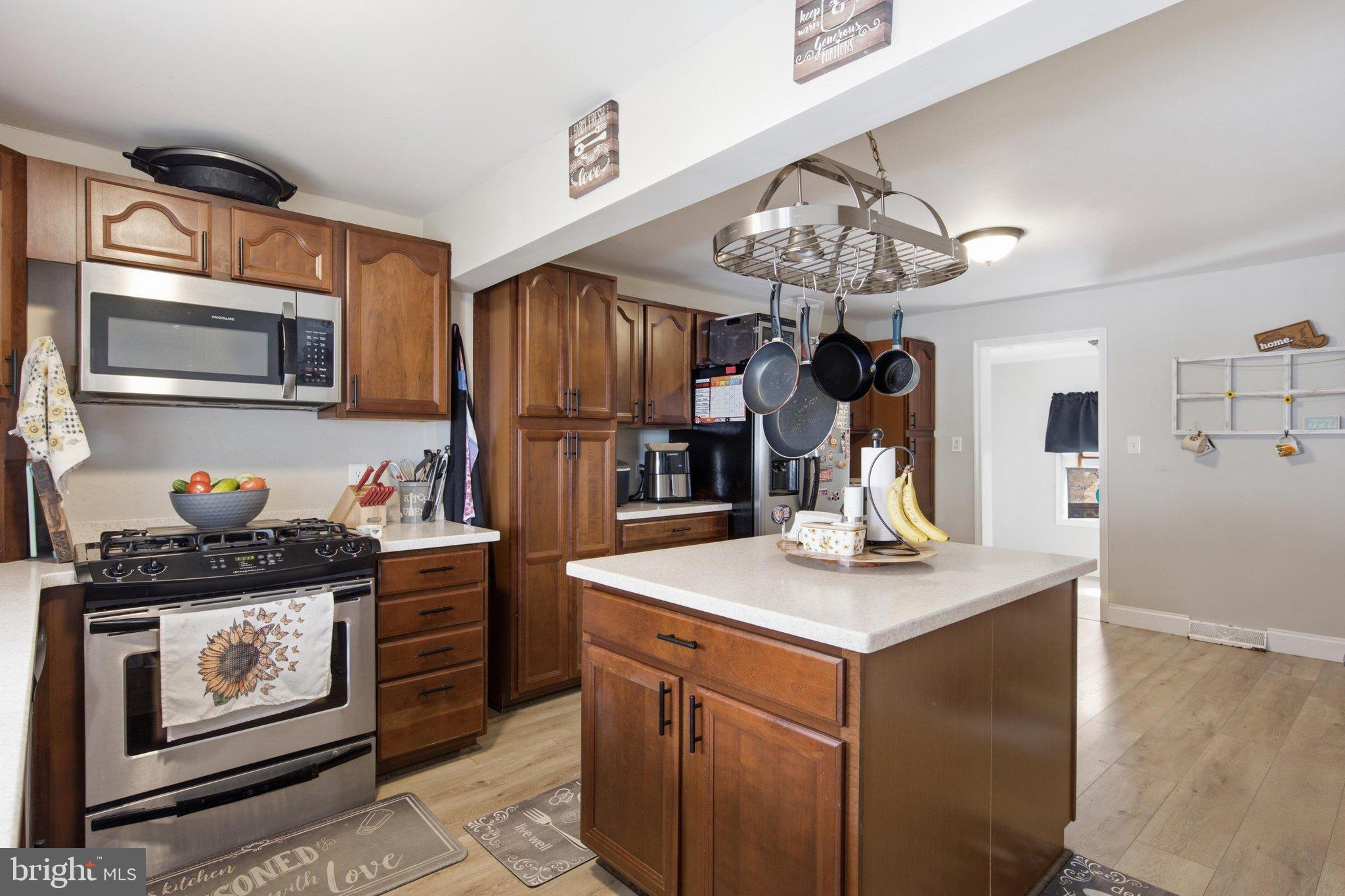 4 North Maryland Avenue Ridgely, MD 21660 - Photo 8 of 38 Kitchen