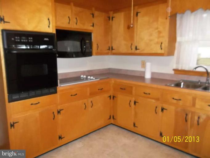 2 Shawnee Road Cambridge, MD 21613 - Photo 5 of 22 Kitchen