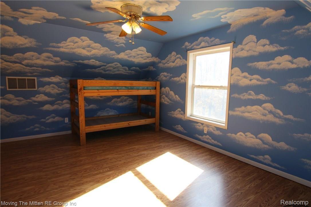 25349 Elwell Road Belleville, MI 48111 - Photo 16 of 24 25349 Elwell Upper 4.jpg