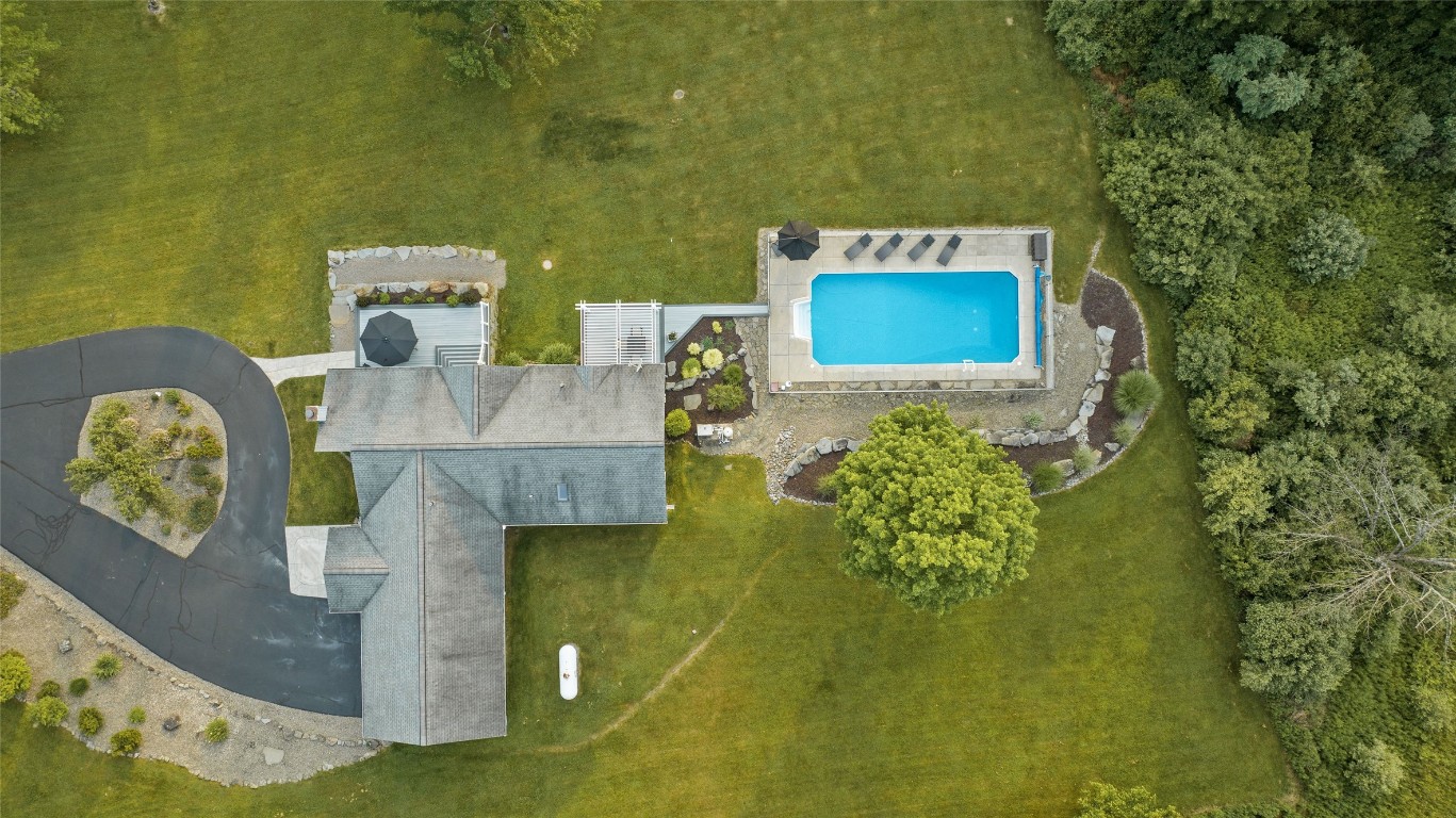 39 Hogan Road Vestal, NY 13850 - Photo 37 of 43 Gallery Image 37