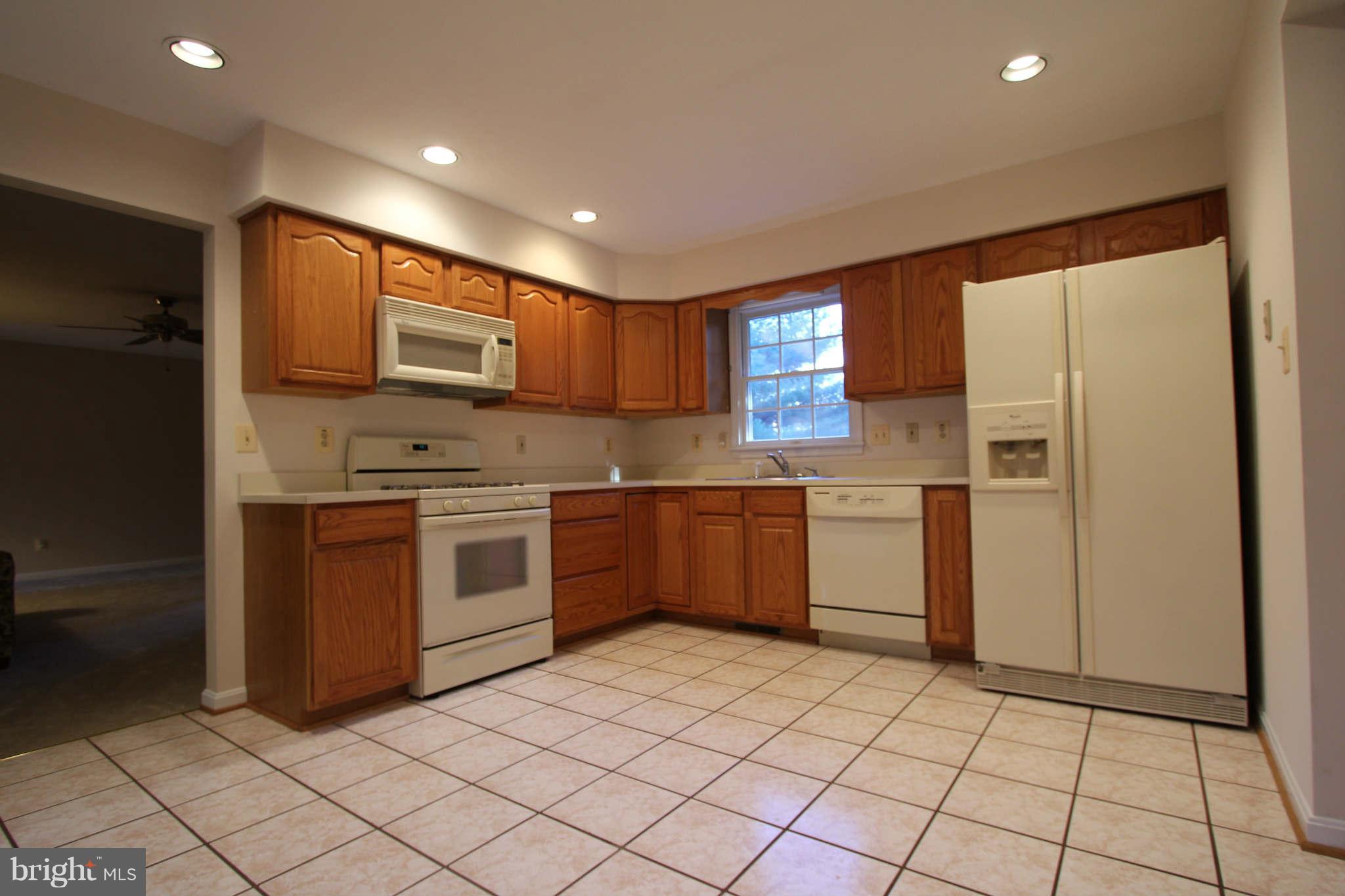 406 Summit Drive Fallston, MD 21047 - Photo 6 of 28 Kitchen