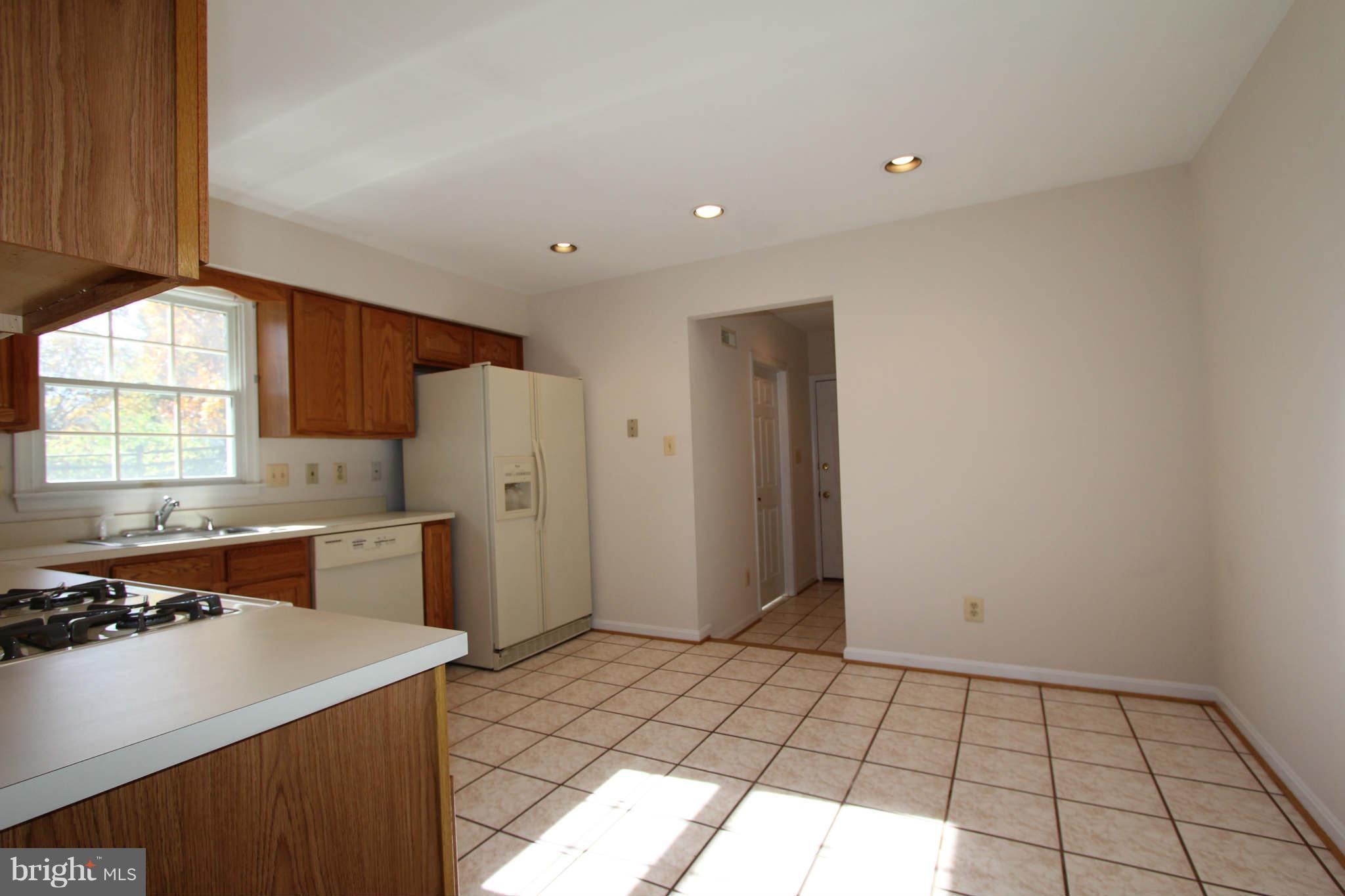 406 Summit Drive Fallston, MD 21047 - Photo 7 of 28 Kitchen