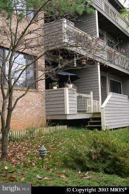 11298 Harbor Court, Unit 1298 Reston, VA 20191 - Photo 2 of 26 Exterior Lake Front