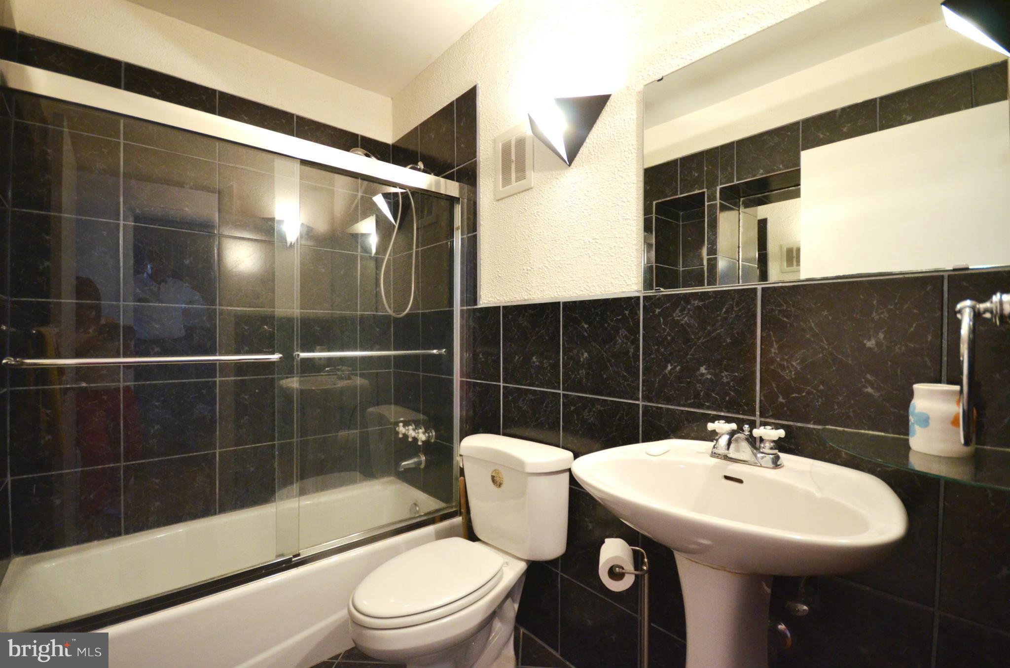 505 Epsom Road, Unit 2A Towson, MD 21286 - Photo 14 of 20 Bath